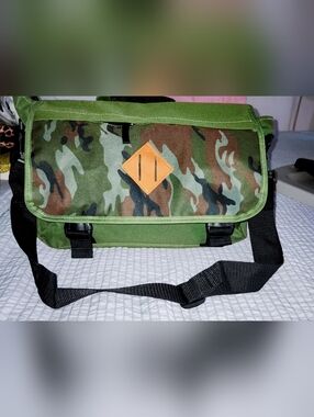 Canvas Camo Messenger Bag with Green Trim